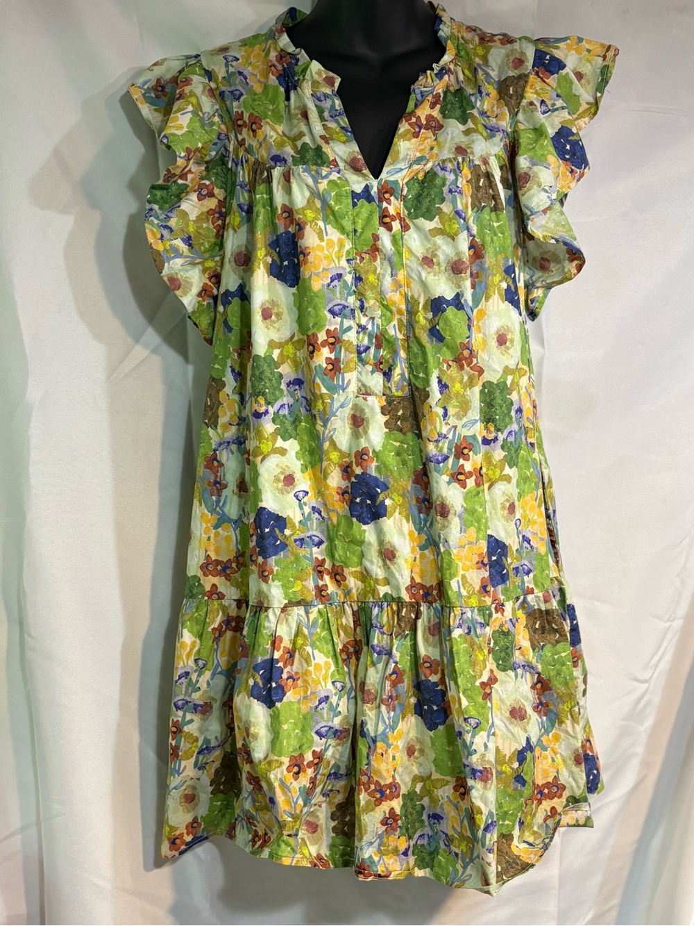 floral dress, featuring ruffle sleeves and a tiered skirt medium - Picture 13 of 15
